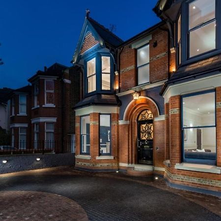 일링 Dream House London With Gym, Cinema And Housekeeper 빌라 외부 사진