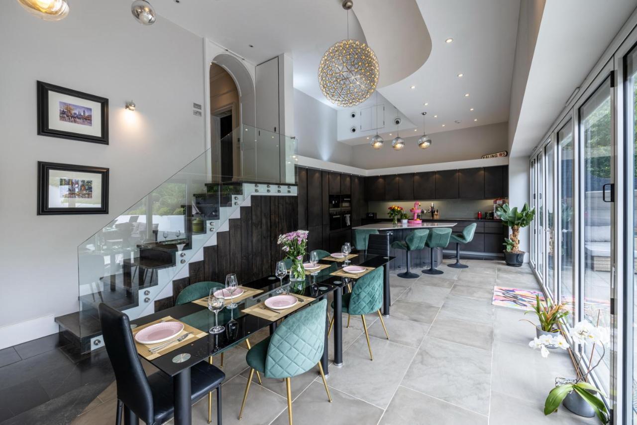 일링 Dream House London With Gym, Cinema And Housekeeper 빌라 외부 사진