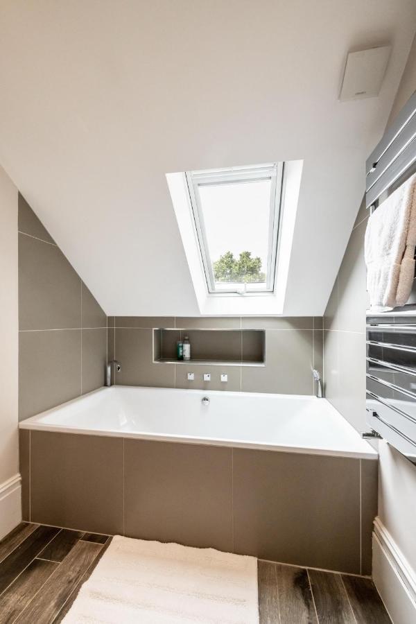 일링 Dream House London With Gym, Cinema And Housekeeper 빌라 외부 사진